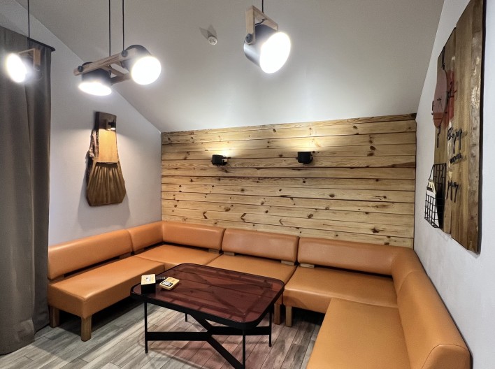 Bath Space “Aquarius”