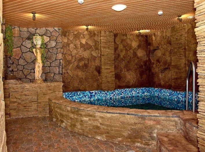 Баня «Уютная» с бассейном